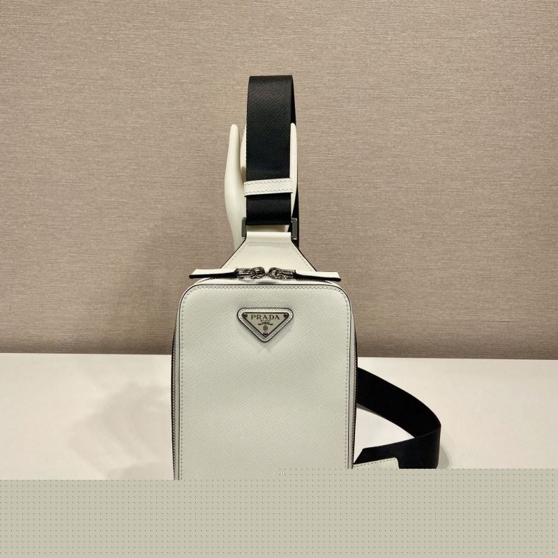Pra*a waist & chest packs